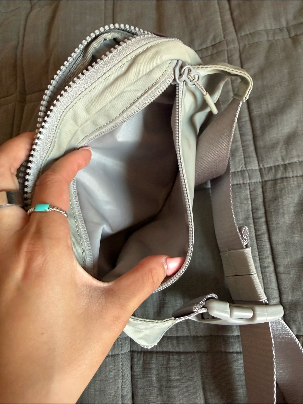 lululemon athletica Beige Crossbody Belt Bag - Picture 5 of 6